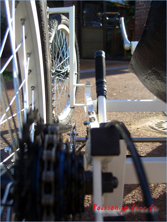 construction chassis 28